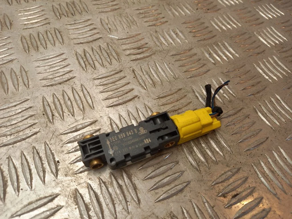 Airbag deployment crash/impact sensor 8E0959643B