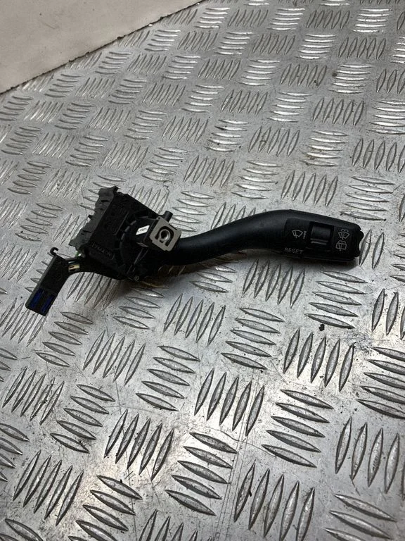 Wiper control stalk – Audi A3 S3 8P (2003-2012)