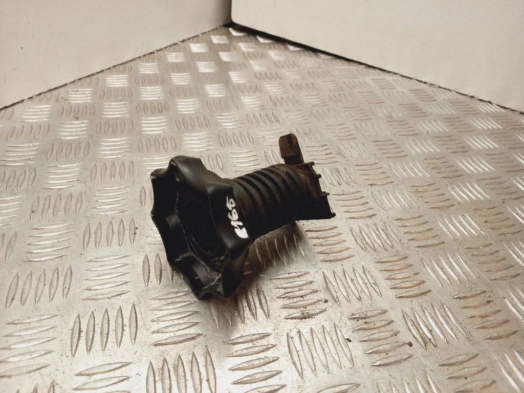 Spare wheel bolt