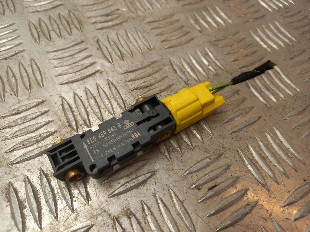 Airbag deployment crash/impact sensor 8E0959643B