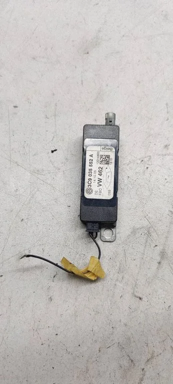 Antenni juhtplokk – Volkswagen Passat B6 (2005-2010)