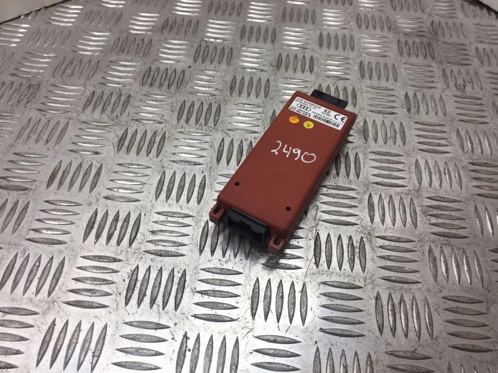 Telefona vadības bloks – Audi A4 S4 B6 8E 8H (2001-2005)