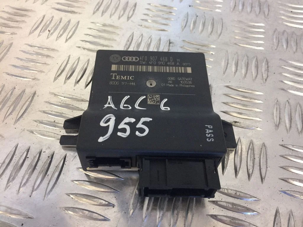 Gateway control module 4F0907468D
