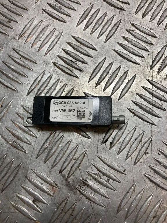 Antenni juhtplokk – Volkswagen Passat B6 (2005-2010)