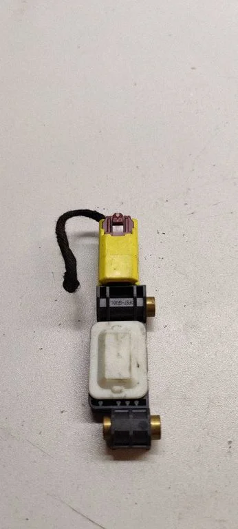 Turvapadja löögiandur 8E0959643B