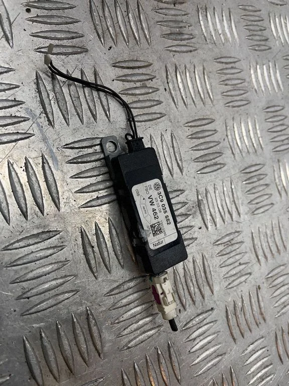 Antenni juhtplokk – Volkswagen Passat B6 (2005-2010)