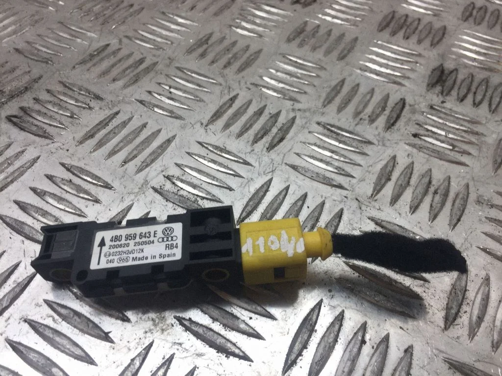 Airbag deployment crash/impact sensor 4B0959643E