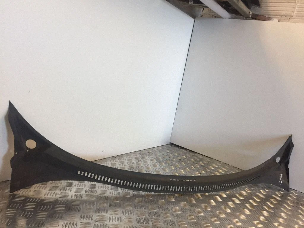 Windshield trim – Seat Altea XL (2004-2015)