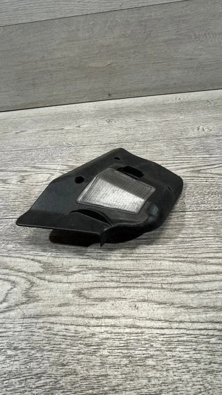 Boot/trunk interior light 6920702