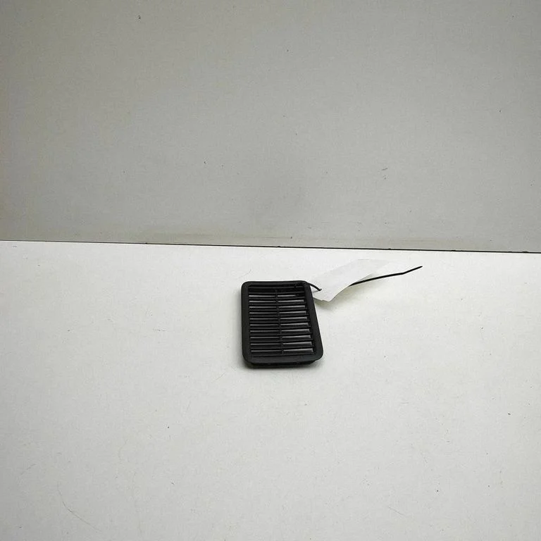 Ventilācijas režģis 8S0862923