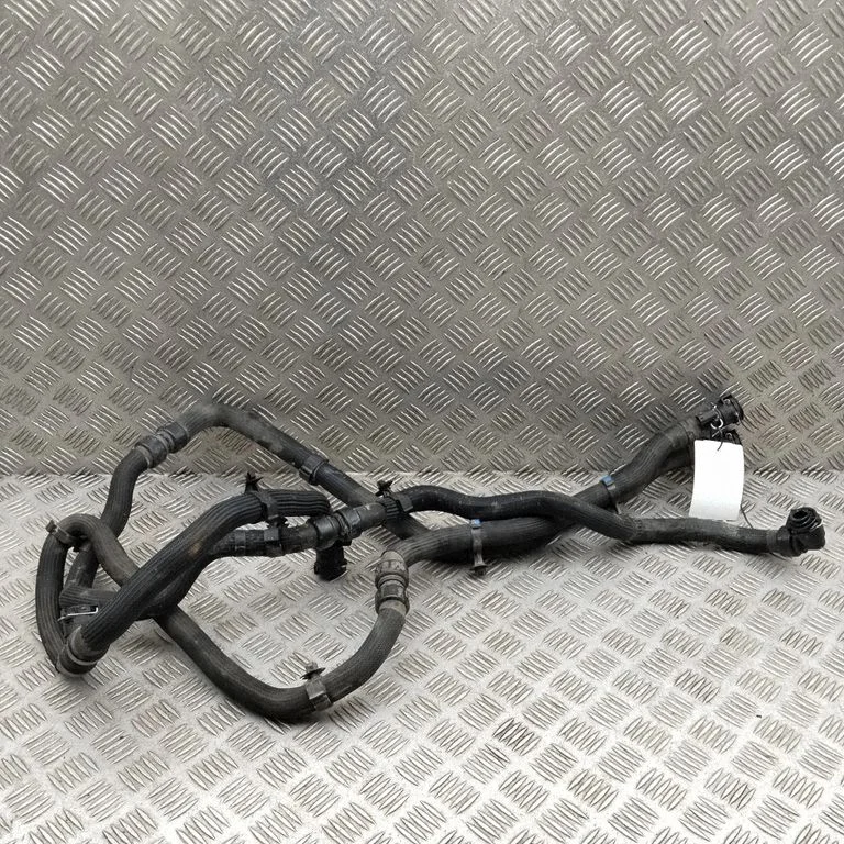 Engine coolant pipe/hose 9851116380