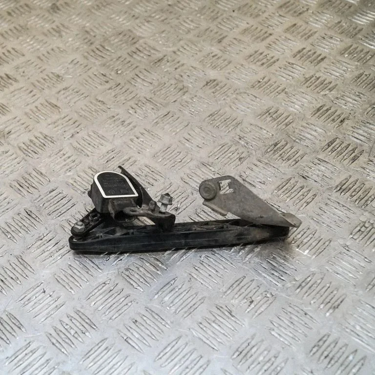 Aizmugurējās gaisa balstiekārtas augstuma sensors A2229050503