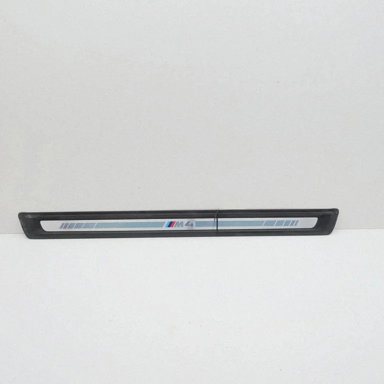 (A) piilari kate 7482820