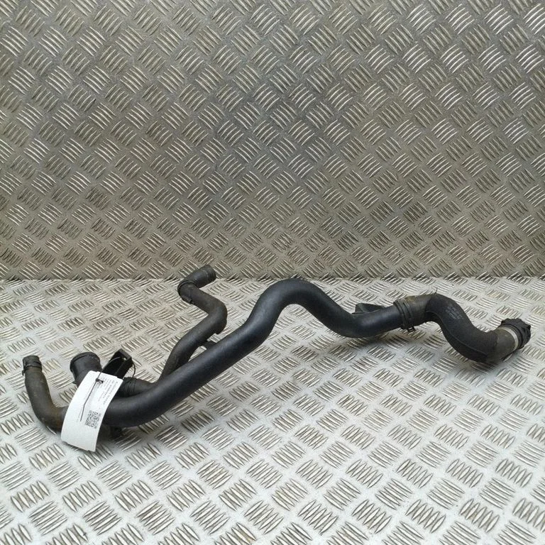 Motora dzesēšanas caurule (-es)/šļūtene (-es) 03L121157AP