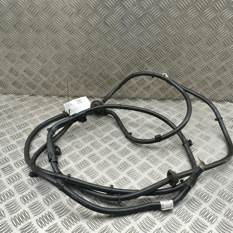 Plusa vads (akumulatora) 8R0971225