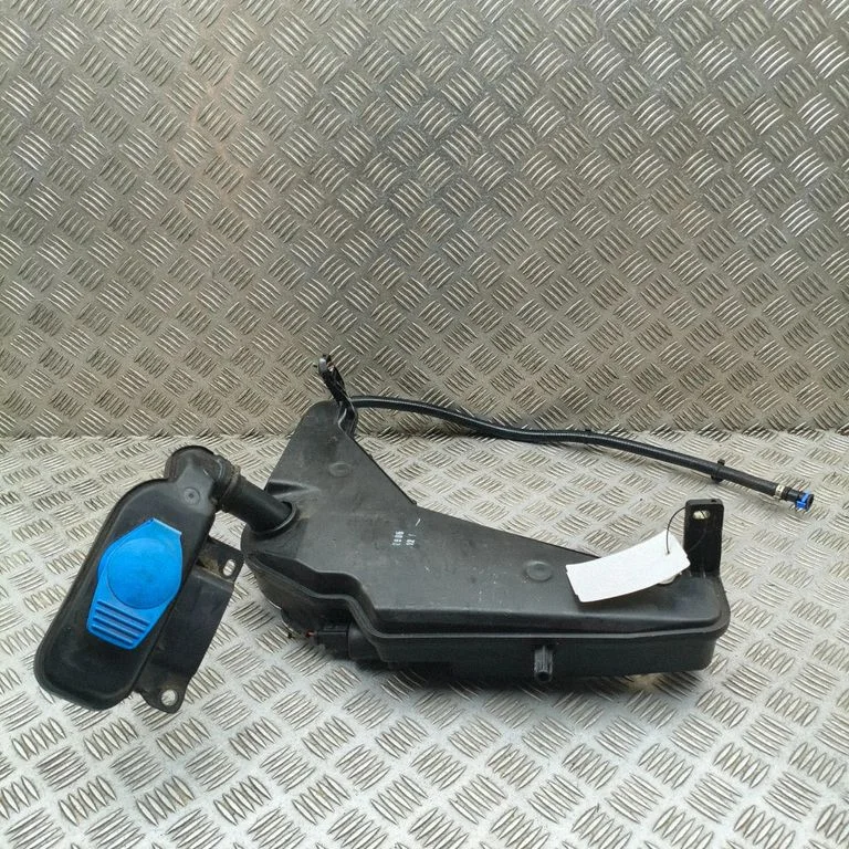 Klaasipesuvedeliku paak 8R0955452
