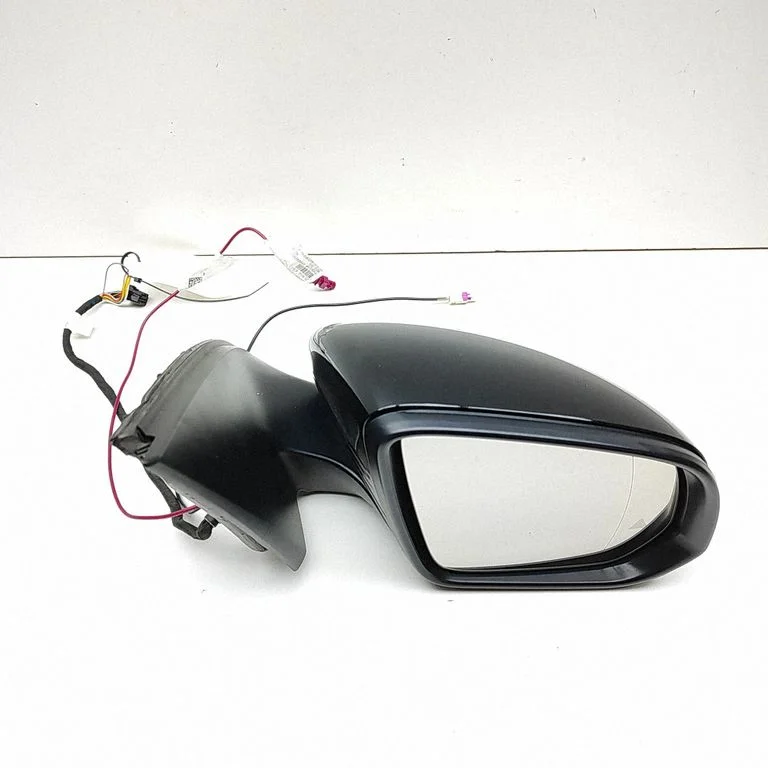Esiukse elektriline välispeegel A1678105005
