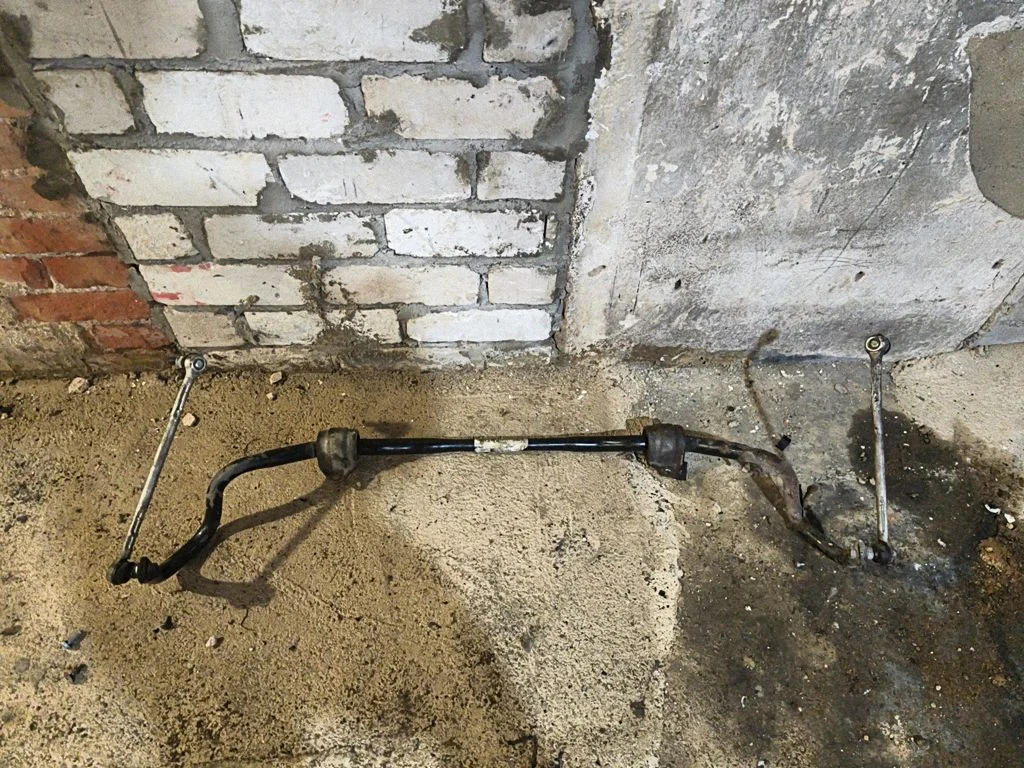 Front anti-roll bar/sway bar 6771335