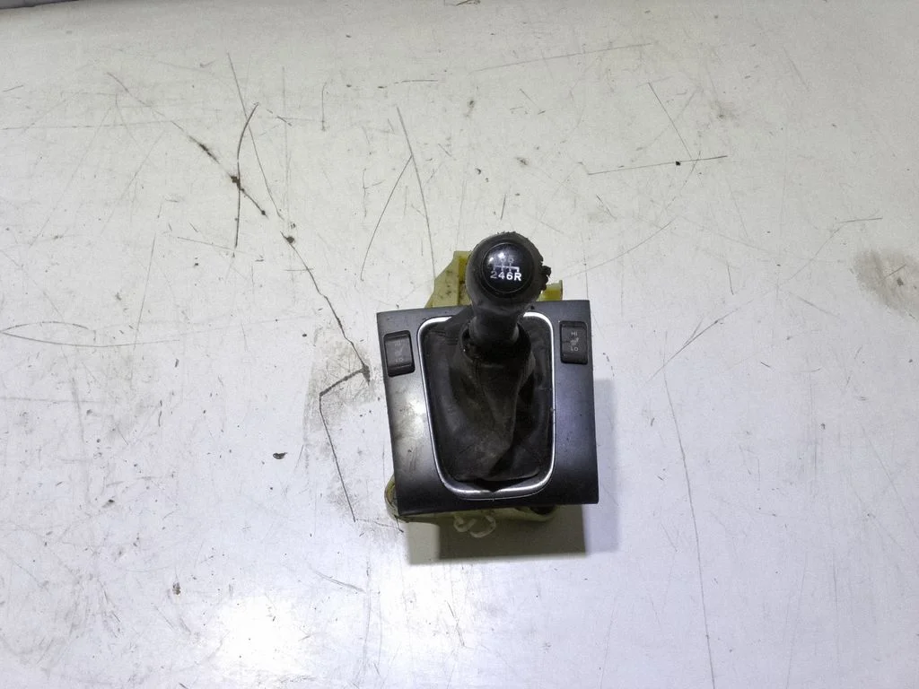 Pavarų perjungimo mechanizmas (kulisa)