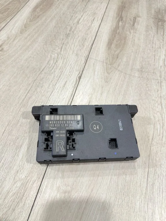 Durų elektronikos valdymo blokas