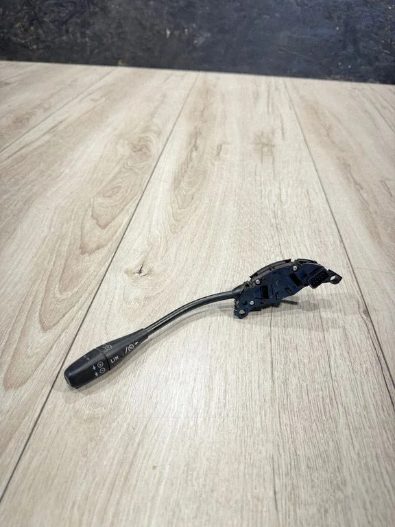 Pastovaus greičio (autopiloto) rankenėlė