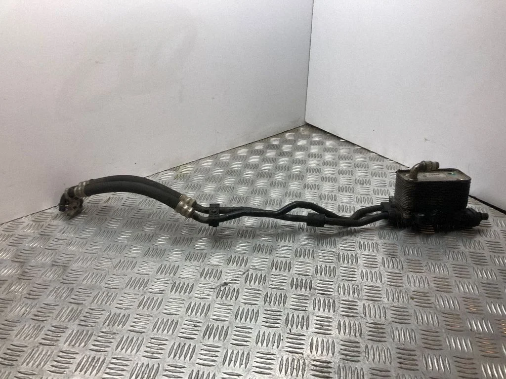 Chłodnica oleju przekładni – BMW Seria 5 E60 E61 (2004-2010)