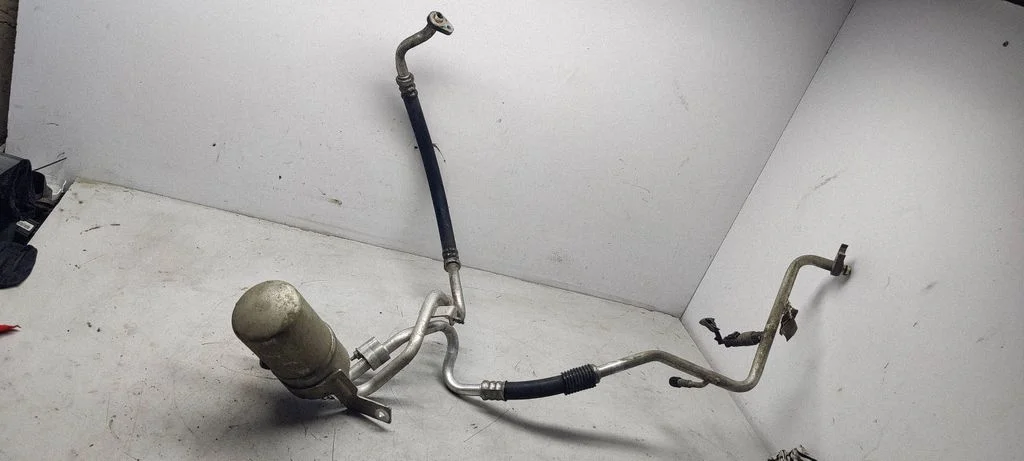 Air conditioning (A/C) air dryer – Ford Focus C-MAX (2003-2010)