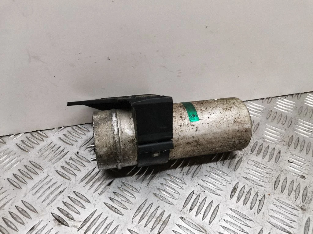 Kliimaseadme kuivati – Audi A4 S4 B6 8E 8H (2001-2005)