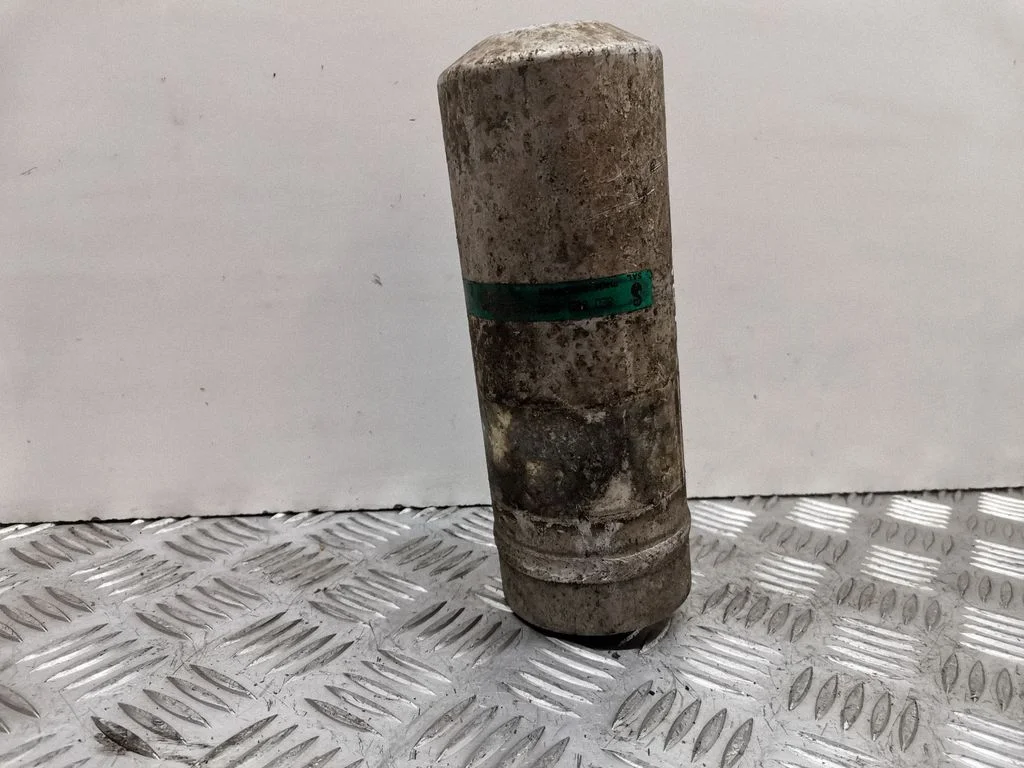 Kliimaseadme kuivati – Audi A4 S4 B6 8E 8H (2001-2005)