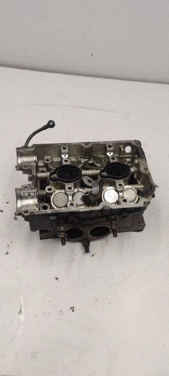 Engine head – Subaru Legacy (2004-2006)