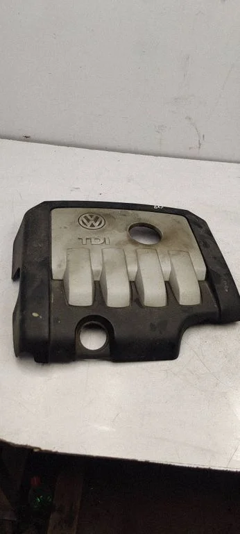 Engine cover (trim) – Volkswagen Passat B6 (2005-2010)