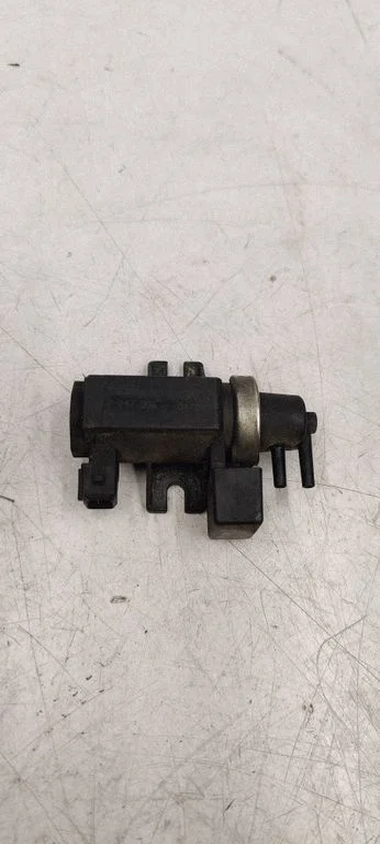 Turbo solenoid valve – BMW 7 Series E65 E66 (2001-2008)