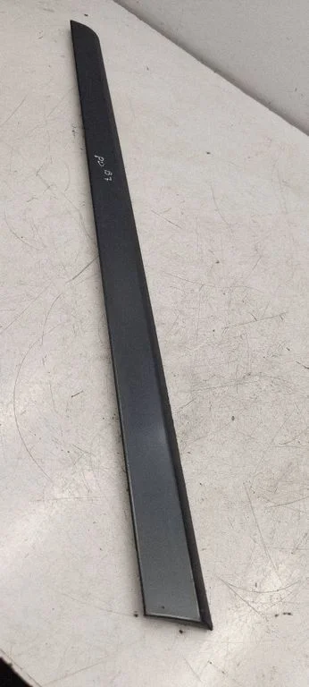Front door trim (molding) 8E0853960E