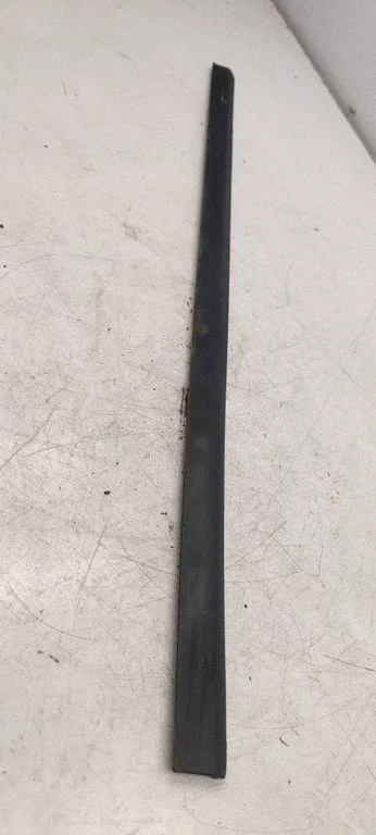 Esiukse liist (mold) 3C0854940