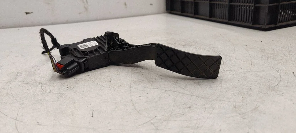 Accelerator throttle pedal – Skoda Octavia Mk3 (5E) (2013-2019)