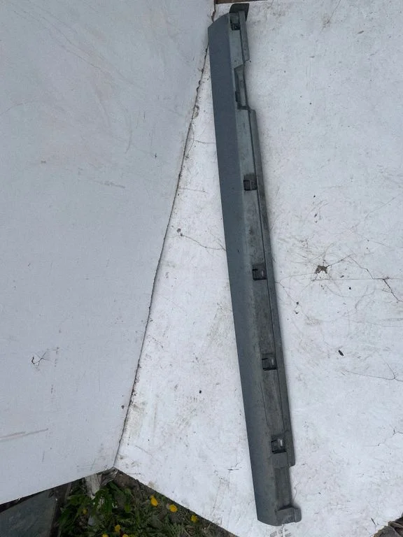 Sill 3c8853855f