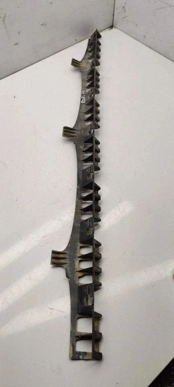 Sill – front right