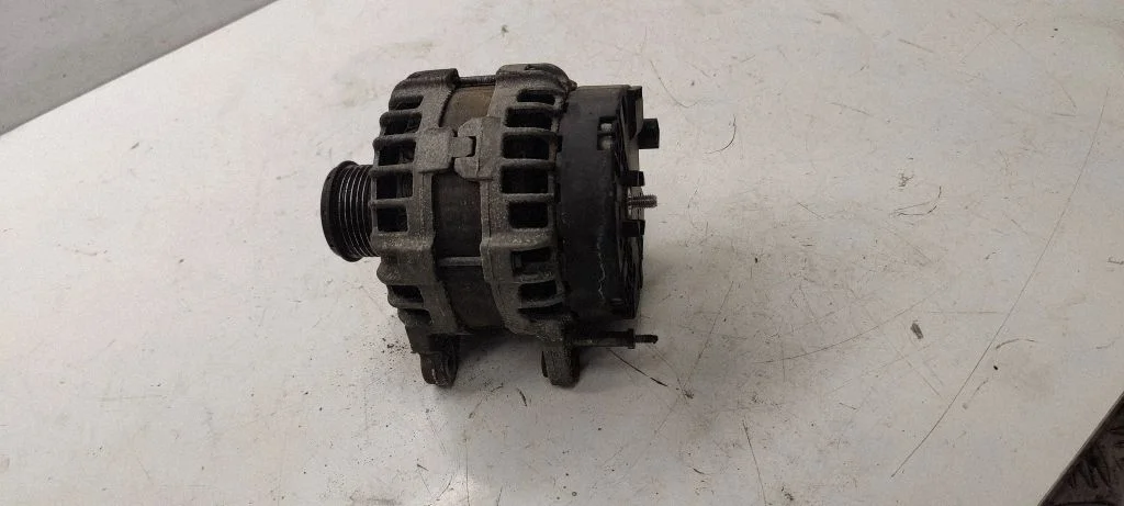 Generaator 03L903024F