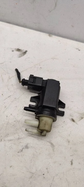 Turbo solenoid valve 1K0906627A
