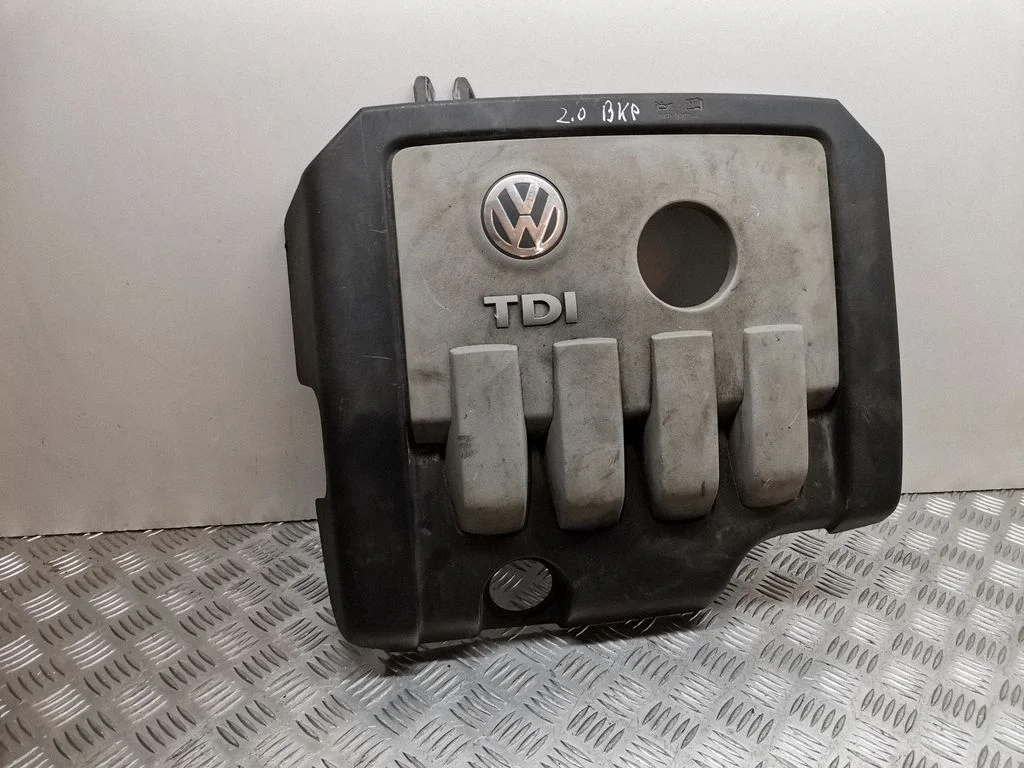 Engine cover (trim) 03G103925BC