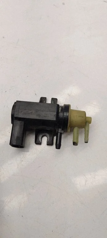 Turbo solenoid valve 1k0906627A