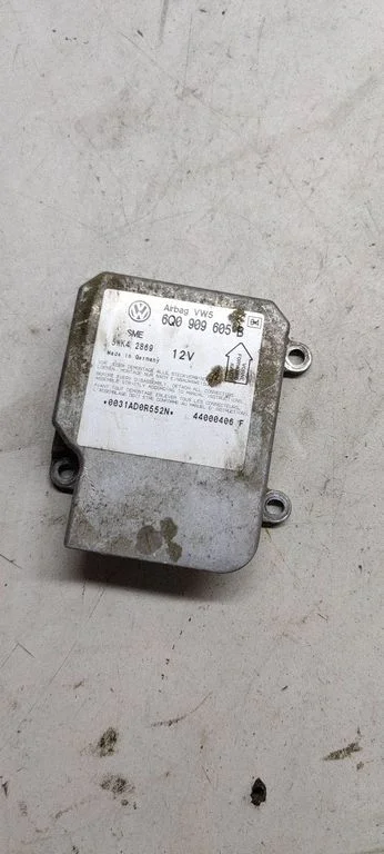 Sterownik poduszek powietrznych 6q0909605B
