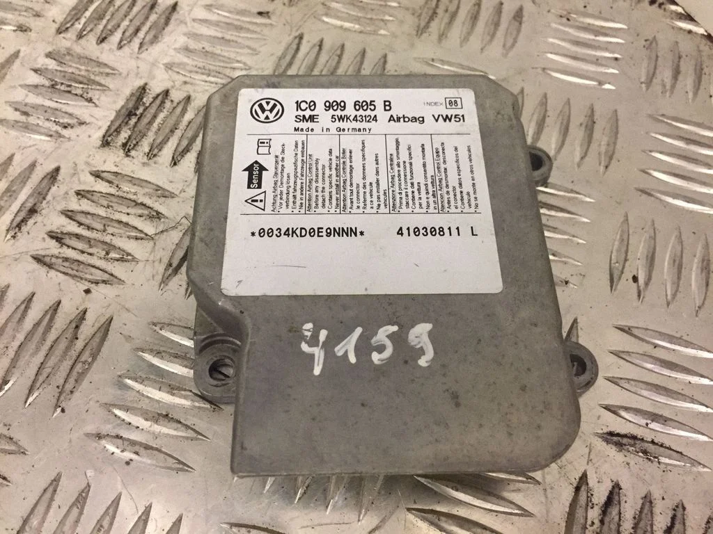 Turvapatjade juhtplokk 1C0909605B