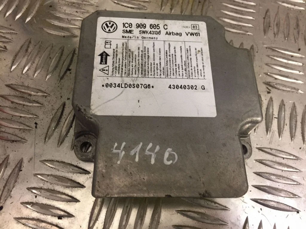 Turvapatjade juhtplokk 1C0909605C