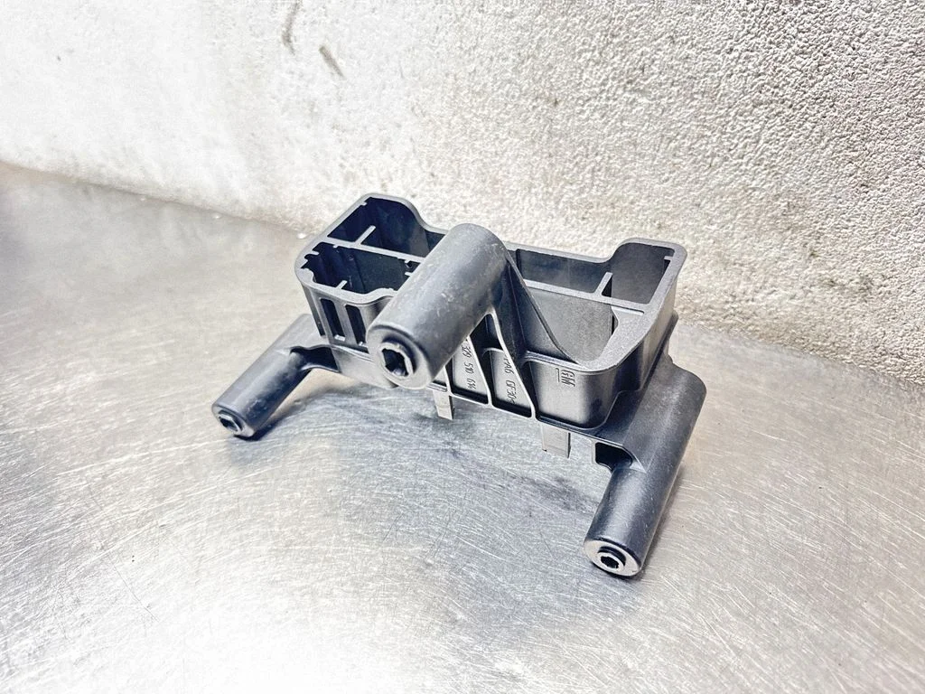 ABS pump bracket – Opel Insignia A (2008-2017)