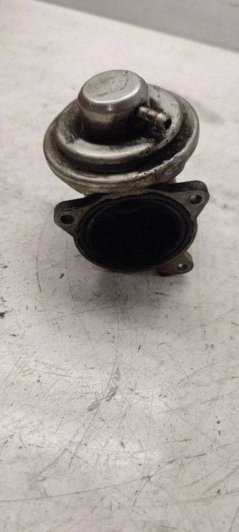 EGR valve 045131501K