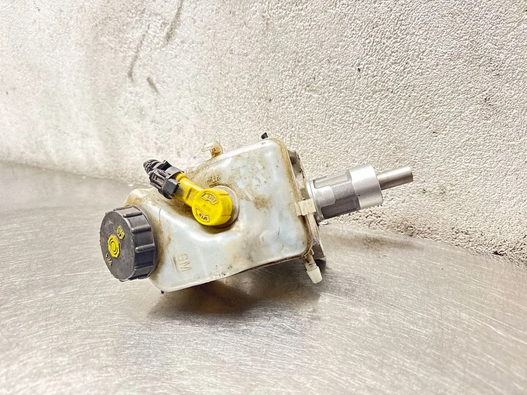Master brake cylinder 03350890231