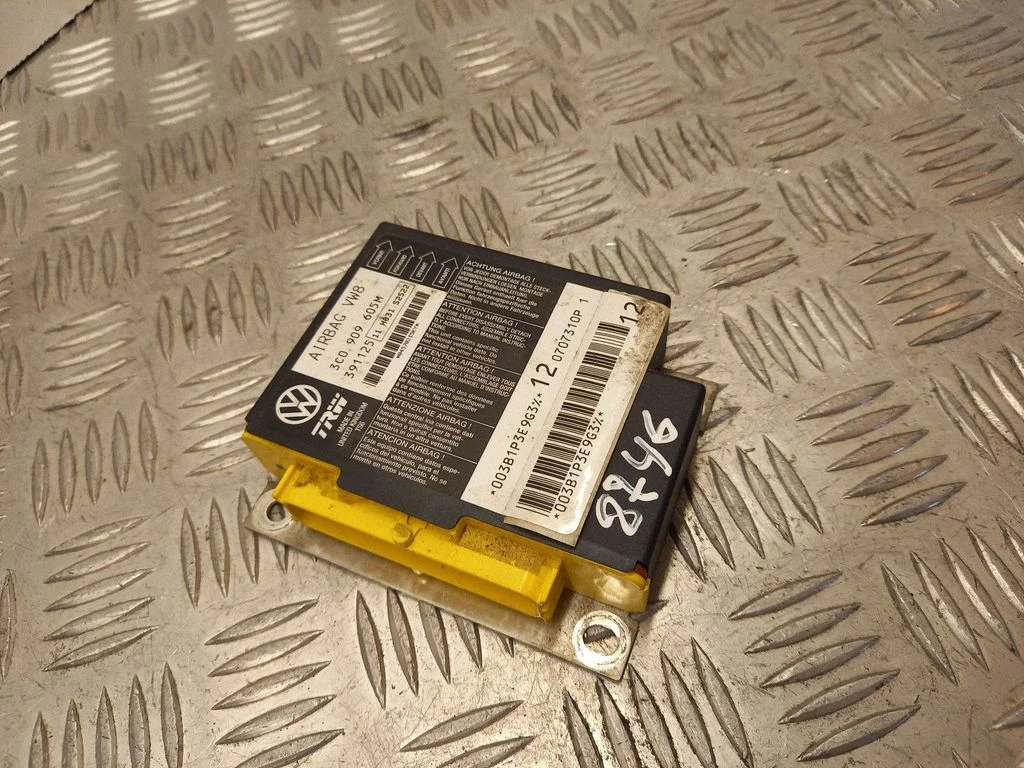 Airbag control unit/module 3C0909605M