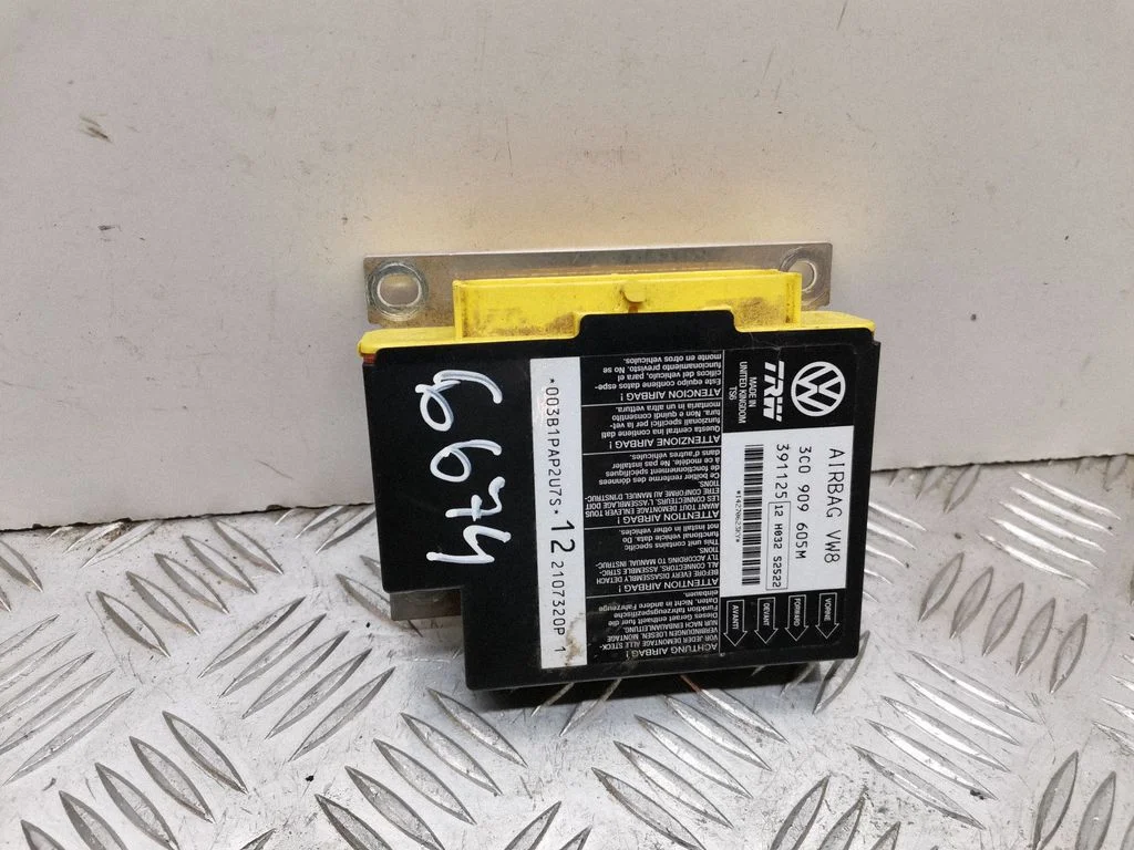 Airbag control unit/module 3C0909605M