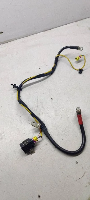 Positive cable (battery) 4f0971225F